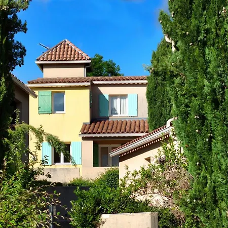 Holiday park Leo Lagrange - Le Village Des Lavandes 3*